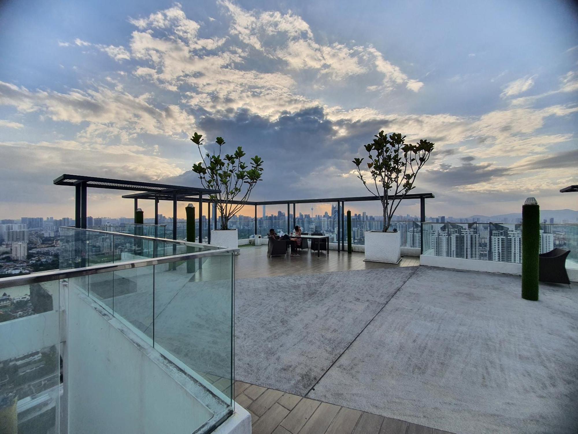 Reizz Residence By Luxury Suites 吉隆坡 外观 照片
